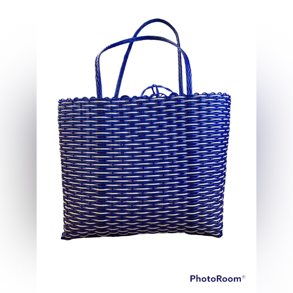 Cesta Basket Tote Bag | NWOT| dimensions are L13 1/2 x 6 1/2W x 11 H - Picture 5 of 7